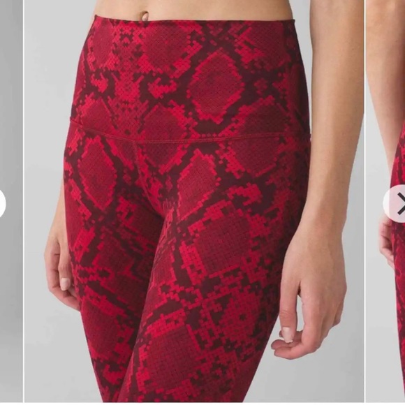 EUC Lululemon Size 6 Snakeskin Legging - Picture 2 of 4